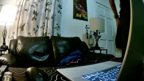 Chillaxin lets talk  online show from January 16, 2026, 1:09 am