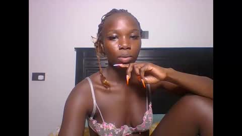 Snapshot of camclit chatting on June 8, 2026, 12:16 pm Princess online show from June 8, 2026, 12:16 pm
