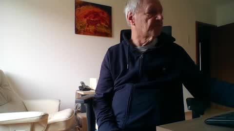 Snapshot of camcologne chatting on February 13, 2026, 9:27 am camcologne online show from February 13, 2026, 9:27 am