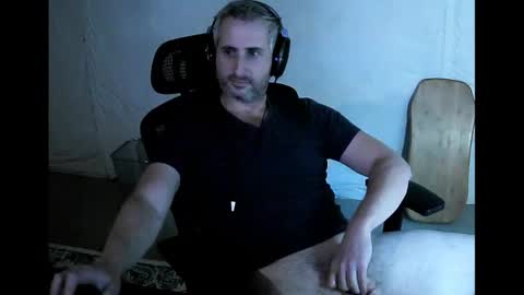 Snapshot of camcrusader chatting on October 4, 2025, 8:51 pm herp derp online show from October 4, 2025, 8:51 pm