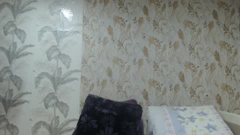 CamDiva1 online show from December 5, 2024, 1:36 am