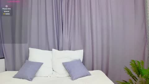 camelia_lillie online show from January 18, 2025, 10:49 am