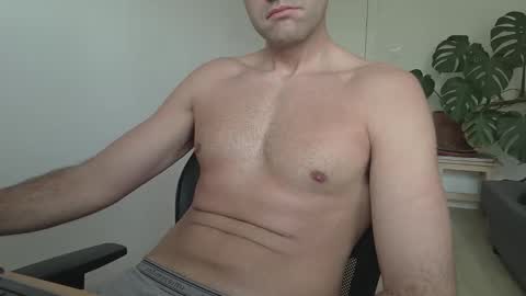 Snapshot of cameraman8686 chatting on May 25, 2026, 12:22 pm Cameraman86 online show from May 25, 2026, 12:22 pm