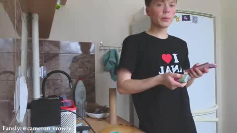 Snapshot of cameron_crowly chatting on March 11, 2025, 9:56 am Cameron online show from March 11, 2025, 9:56 am