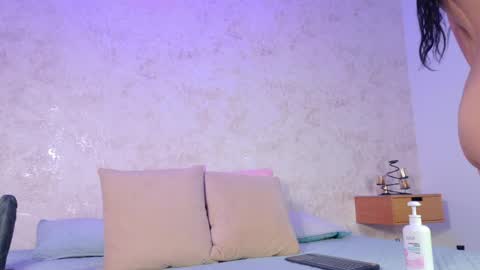 cameron_hearts online show from May 23, 2026, 12:42 pm