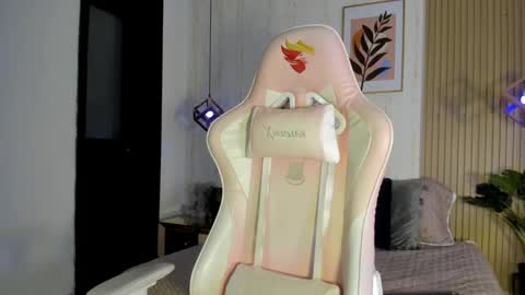 Cameron  online show from October 17, 2025, 8:44 pm