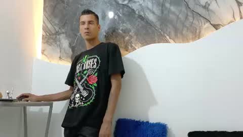 Snapshot of cameronsilverman chatting on July 8, 2026, 7:40 pm cameronsilverman online show from July 8, 2026, 7:40 pm