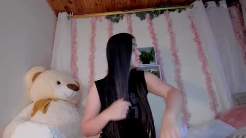 Camii Lopez online show from September 28, 2025, 2:11 pm