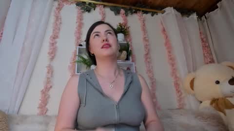 Camii Lopez online show from February 9, 2026, 2:04 am