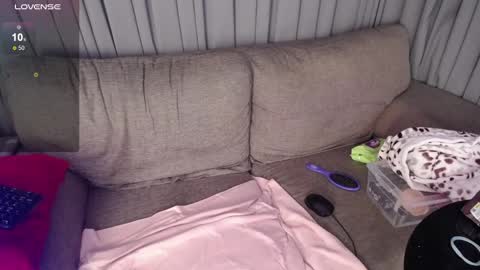 Snapshot of camila_belen chatting on February 13, 2025, 3:07 am Camila online show from February 13, 2025, 3:07 am