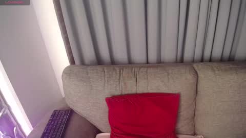 Snapshot of camila_belen chatting on February 28, 2025, 12:21 am Camila online show from February 28, 2025, 12:21 am