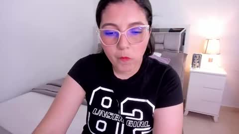 Camila buitrago online show from March 21, 2026, 11:41 pm