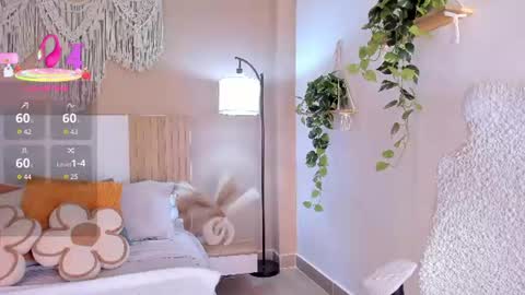 Snapshot of camila_bustamante_ chatting on July 6, 2026, 1:19 pm camila_bustamante_ online show from July 6, 2026, 1:19 pm