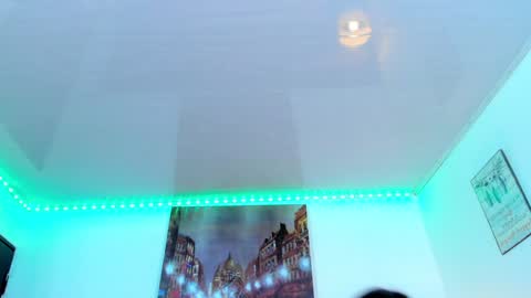  s online show from January 21, 2025, 8:30 am