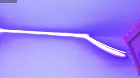  s online show from February 17, 2025, 6:48 pm