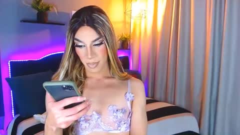 Camila online show from December 31, 2024, 3:34 am