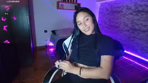 Snapshot of camila_iroose chatting on June 30, 2026, 10:22 pm Camila Roose online show from June 30, 2026, 10:22 pm