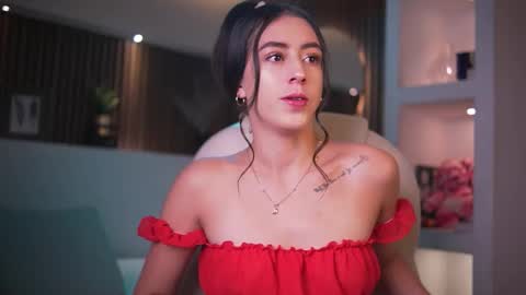 camila_martinez9 online show from October 8, 2025, 11:41 am