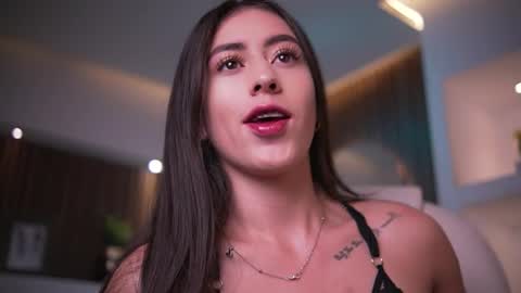 camila_martinez9 online show from October 10, 2025, 11:31 am