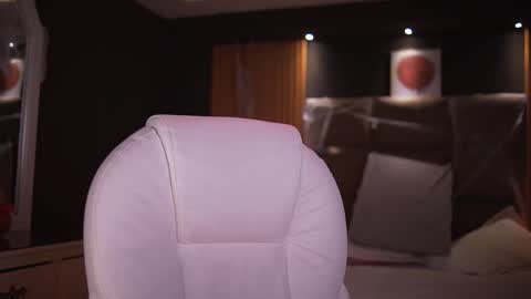 camila_martinez9 online show from October 17, 2025, 11:35 am