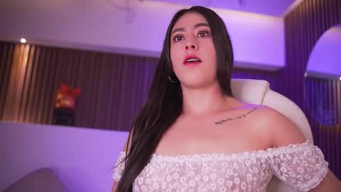 camila_martinez9 online show from March 9, 2026, 11:36 am