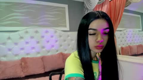 Camila  online show from September 12, 2025, 8:09 pm