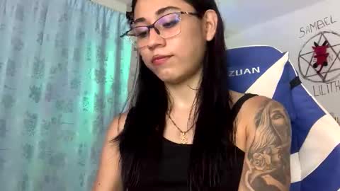 Camila online show from November 7, 2025, 9:59 pm