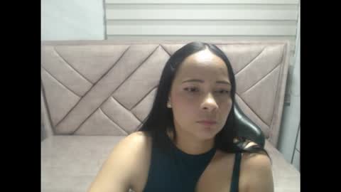 Snapshot of camila_vanegas_v chatting on March 27, 2026, 9:03 pm Cami online show from March 27, 2026, 9:03 pm