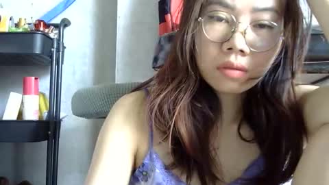 camilabea online show from April 28, 2026, 2:27 am