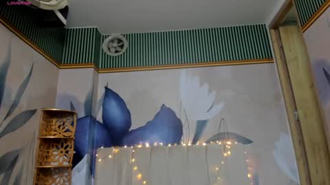 Camila  online show from December 27, 2024, 3:20 am