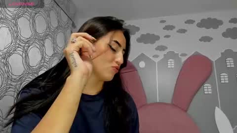 Camila  online show from February 11, 2025, 4:01 am