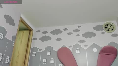 Camila  online show from February 16, 2025, 3:37 am