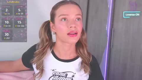 Camila Monroee  online show from February 18, 2026, 2:13 pm