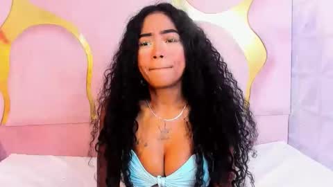 Snapshot of camilaqueenh chatting on October 23, 2025, 3:39 am camilaqueenh online show from October 23, 2025, 3:39 am