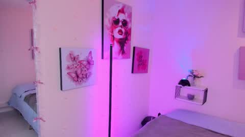 Camila  online show from February 20, 2026, 6:19 am