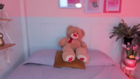 Camila  online show from April 9, 2026, 4:12 am