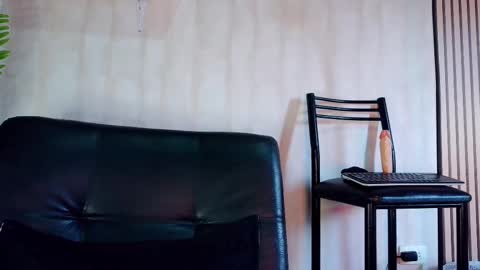 Snapshot of camilarose_oli chatting on January 18, 2025, 11:54 am camilarose_oli online show from January 18, 2025, 11:54 am