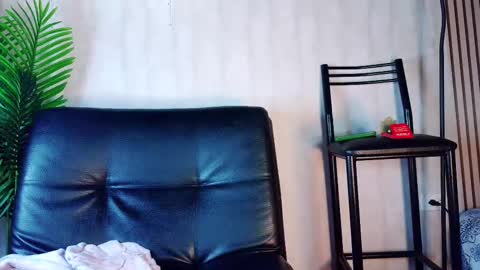 Snapshot of camilarose_oli chatting on January 26, 2025, 9:08 am camilarose_oli online show from January 26, 2025, 9:08 am