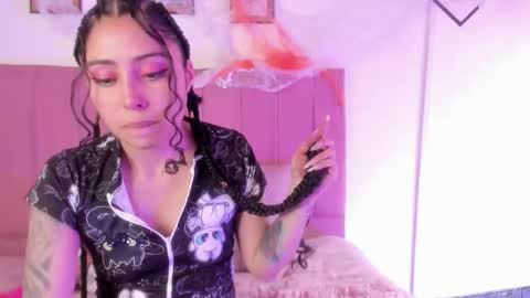 Camila online show from October 30, 2025, 3:46 pm