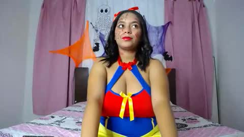 Snapshot of camilasex0 chatting on October 31, 2025, 10:11 pm camilasex0 online show from October 31, 2025, 10:11 pm