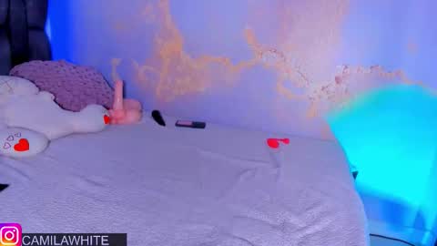 MARIA CAMILA        online show from February 22, 2026, 9:24 pm