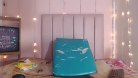 camilawilliams707rs online show from April 18, 2026, 2:04 am