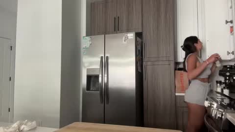 camiliakxoxo online show from February 21, 2025, 5:42 pm