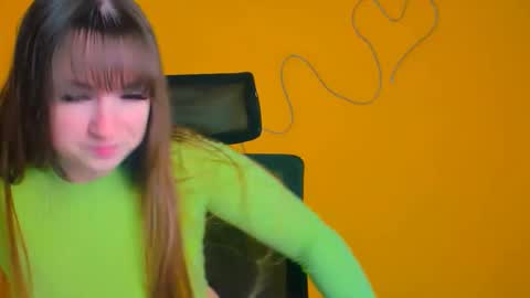 Snapshot of camilla_body chatting on April 2, 2026, 5:38 am Camilla online show from April 2, 2026, 5:38 am