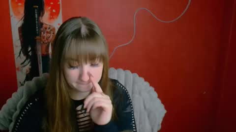 Snapshot of camilla_body chatting on April 10, 2026, 5:45 am Camilla online show from April 10, 2026, 5:45 am