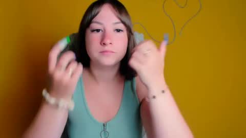 Snapshot of camilla_body chatting on June 22, 2026, 5:26 am Camilla online show from June 22, 2026, 5:26 am