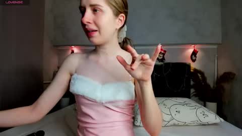 Camilla online show from January 18, 2026, 1:09 am