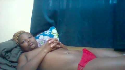 Snapshot of camillah_sweet chatting on February 8, 2026, 7:12 am camillah_sweet online show from February 8, 2026, 7:12 am