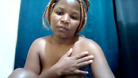 Snapshot of camillah_sweet chatting on February 27, 2026, 7:36 pm camillah_sweet online show from February 27, 2026, 7:36 pm