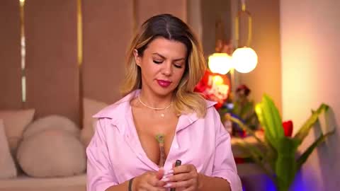 Snapshot of camillastarr chatting on March 13, 2026, 8:37 pm Camy online show from March 13, 2026, 8:37 pm